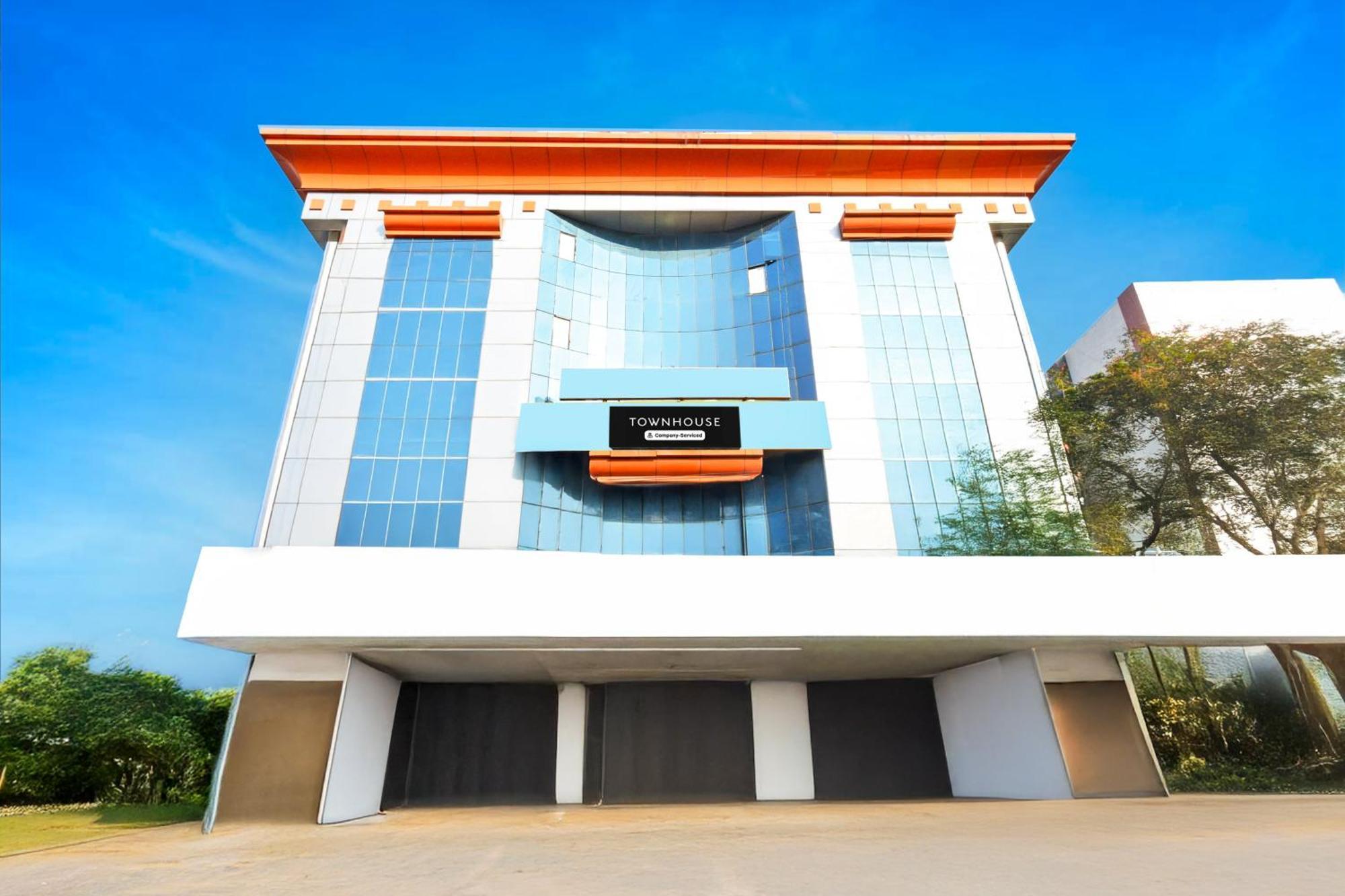 Super Townhouse Ameerpet Balkampet Road Гайдарабад Екстер'єр фото